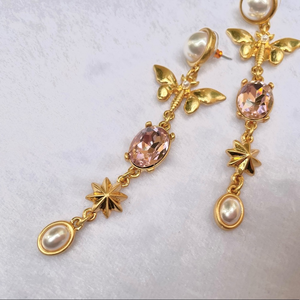 Oscar de la Renta statement earrings - Picture 2 of 4